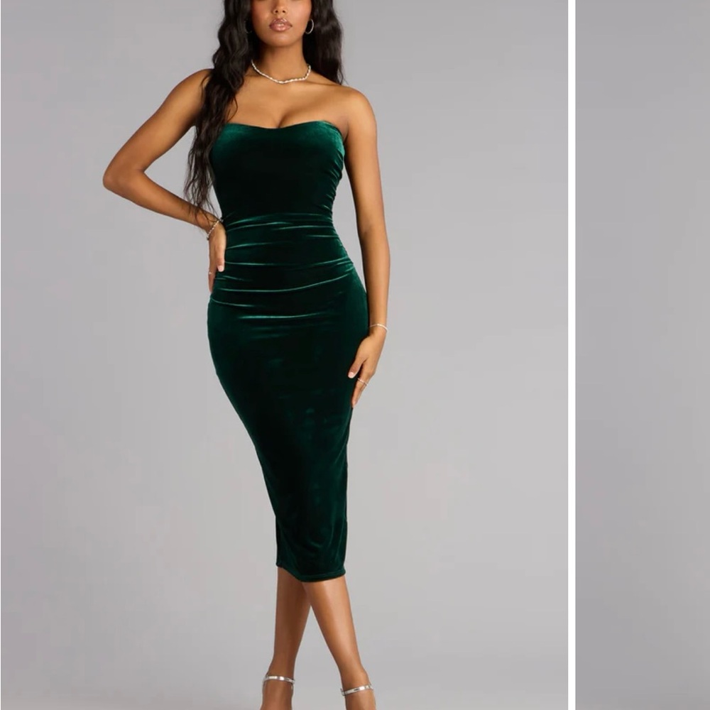 Windsor Strapless Dark Green Velvet Dress